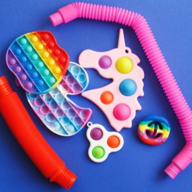 Fidget Toys: Koncentrationsforbedring og Stressreduktion - En Dybdegende Undersgelse