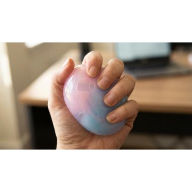 Nee Doh vs. andre stressbolde: Hvad f�les bedst og holder l�ngst?