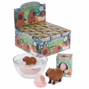 Hatching Growing Capybara  7,5 x 10,5 cm