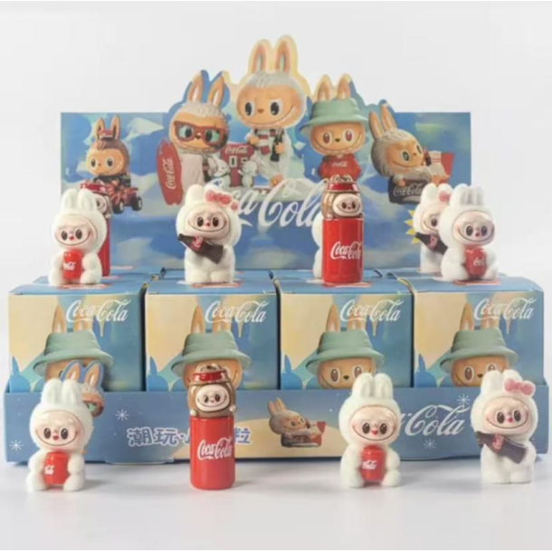 Labubu Skiing  Coca-Cola Blind Box Figur (Winter Edition)